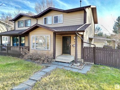 93 Gainsborough Ave, Home with 4 bedrooms, 2 bathrooms and null parking in St. Albert AB | Image 1