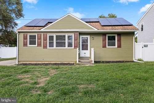 31 Farnsworth Ave, MAPLE SHADE, NJ, 08052-3335 | Card Image
