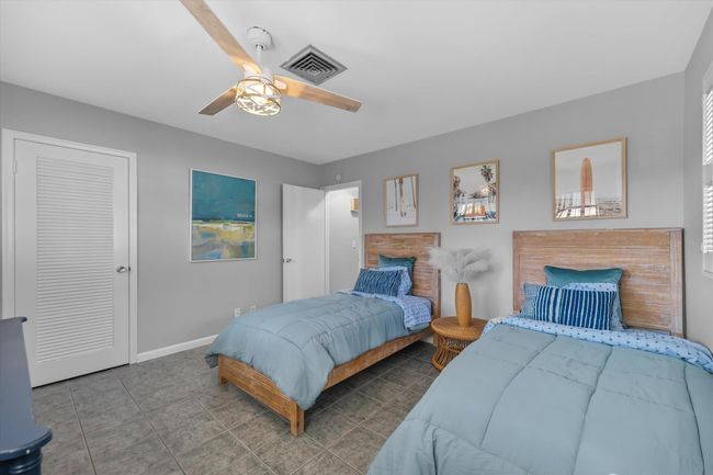 102 Villa Cir, Condo with 2 bedrooms, 2 bathrooms and null parking in Atlantis FL | Image 29
