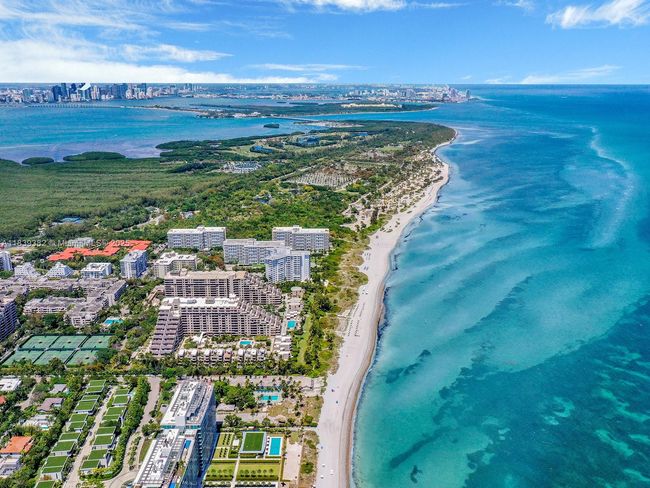 APT-305 - 201 Crandon Blvd, Condo with 1 bedrooms, 2 bathrooms and null parking in Key Biscayne FL | Image 28