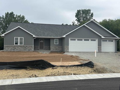 W7035 Otis Drive, GREENVILLE, WI, 54942 | Card Image