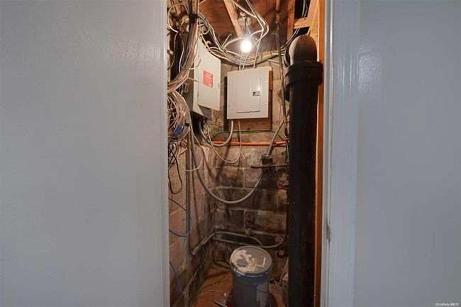130-13 Lefferts Blvd, House other with 3 bedrooms, 3 bathrooms and null parking in S Ozone Park NY | Image 31