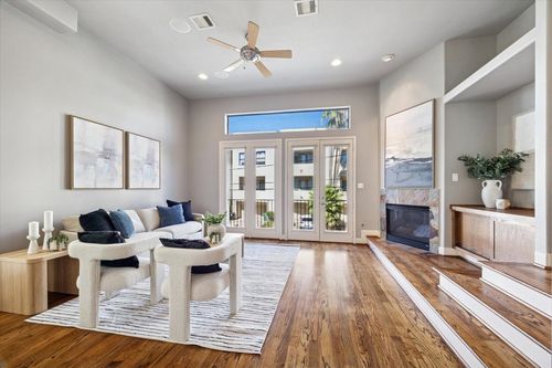 5219 Lillian St, Houston, TX, 77007-5226 | Card Image