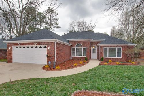 107 Mickelo Ln, Madison, AL, 35758-6821 | Card Image