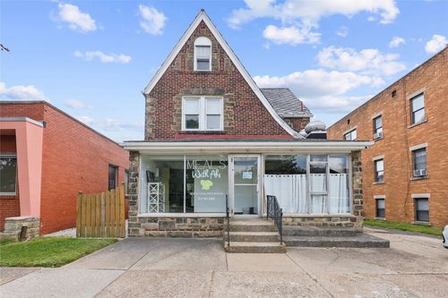 3018 State St, Erie, PA, 16508-2818 | Card Image