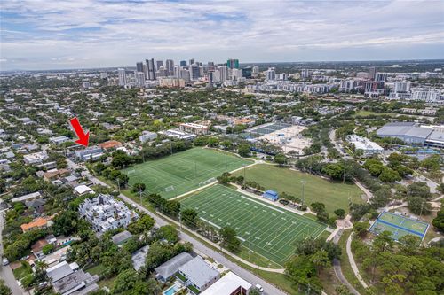 apt-303-609 Ne 13th Ave, Fort Lauderdale, FL, 33304-2864 | Card Image