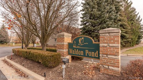 37-152 Winslow Circle, Commerce Charter Township, MI, 48390 | Card Image