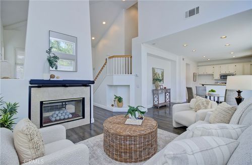 10 Willowbrook Ln, Rancho Santa Margarita, CA, 92688-5551 | Card Image