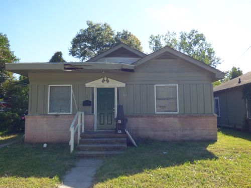 505 W Cypress Ave, Orange, TX, 77630-5157 | Card Image