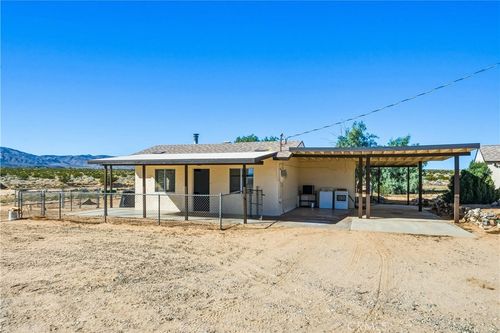 5828 Steeg Rd, Twentynine Palms, CA, 92277-7828 | Card Image