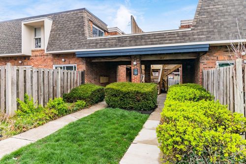 b-1474 Lafayette Drive, Columbus, OH, 43220 | Card Image