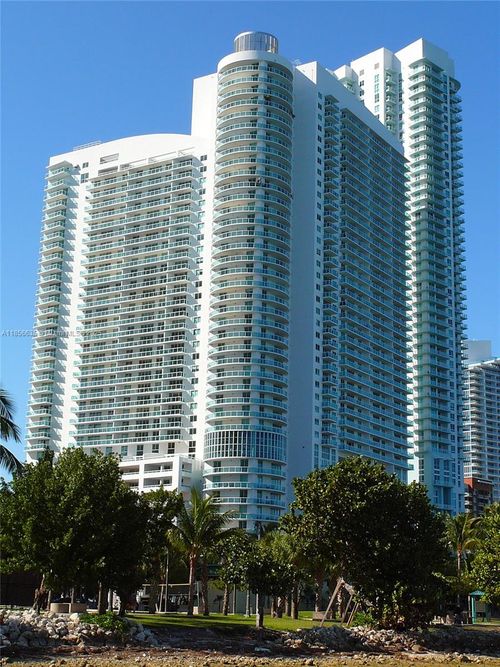 apt-3908-1800 N Bayshore Dr, Miami, FL, 33132-3234 | Card Image