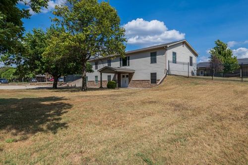 11967 Sw 99th St, Augusta, KS, 67010-7955 | Card Image