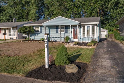 303 Erieview Blvd, Sheffield Lake, OH, 44054-1910 | Card Image