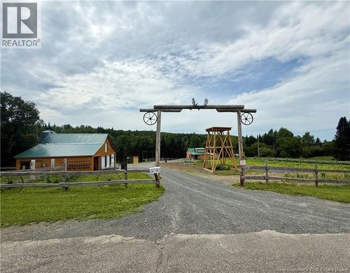 {{alt}} | Card Image