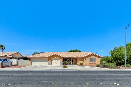 2001 Appaloosa Rd, Henderson, NV, 89002-8659 | Card Image