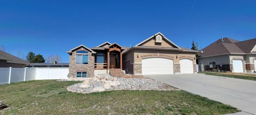 3588 W 5225 S, Roy, UT, 84067-8753 | Card Image