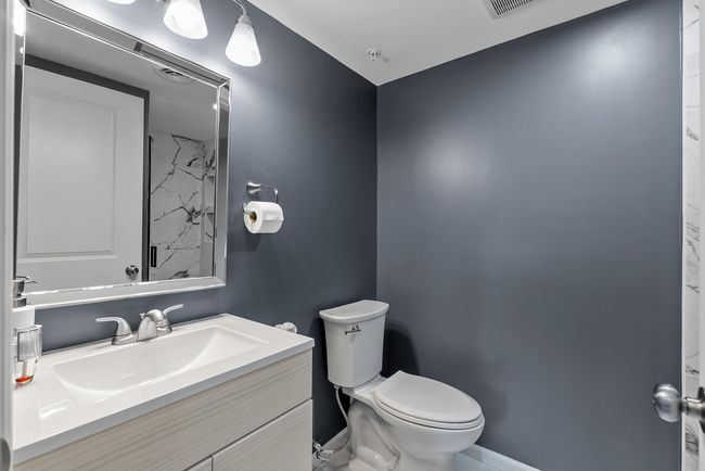 8113 Central Park Way N, Townhouse with 3 bedrooms, 4 bathrooms and null parking in Maple Grove MN | Image 20