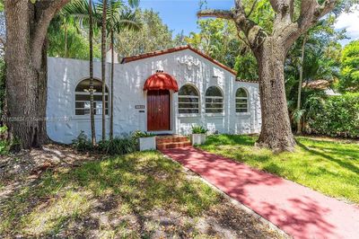 1139 Venetia Ave, House other with 4 bedrooms, 3 bathrooms and null parking in Coral Gables FL | Image 1