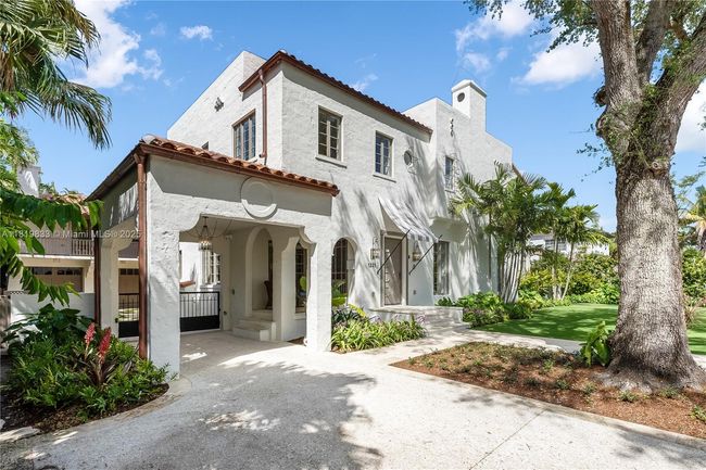 1225 N Greenway Dr, House other with 5 bedrooms, 5 bathrooms and null parking in Coral Gables FL | Image 21