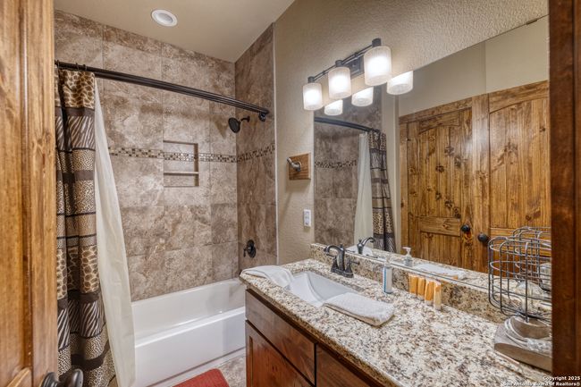 274 Mountain Laurel Ln, House other with 5 bedrooms, 6 bathrooms and null parking in Concan TX | Image 32