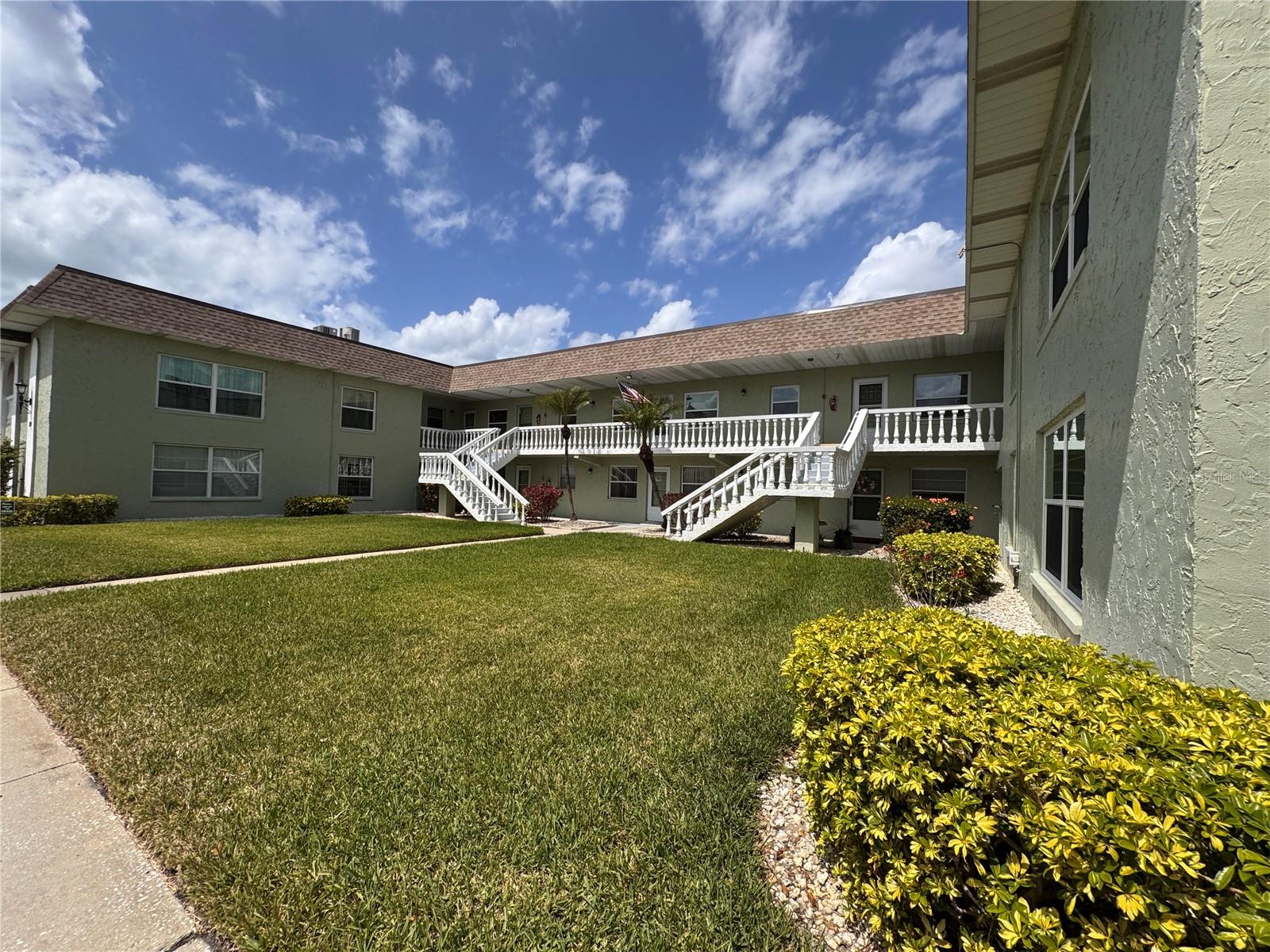 Residential in TARPON SPRINGS 5