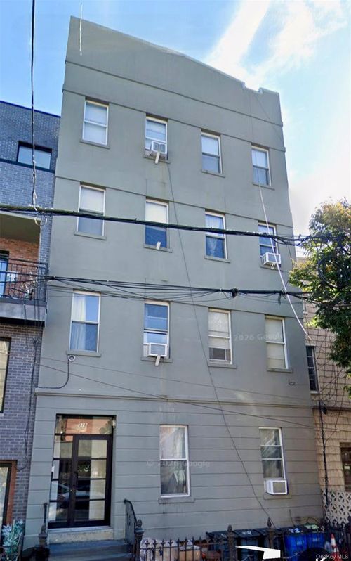 318 Humboldt Street, New York, NY, 11211 | Card Image