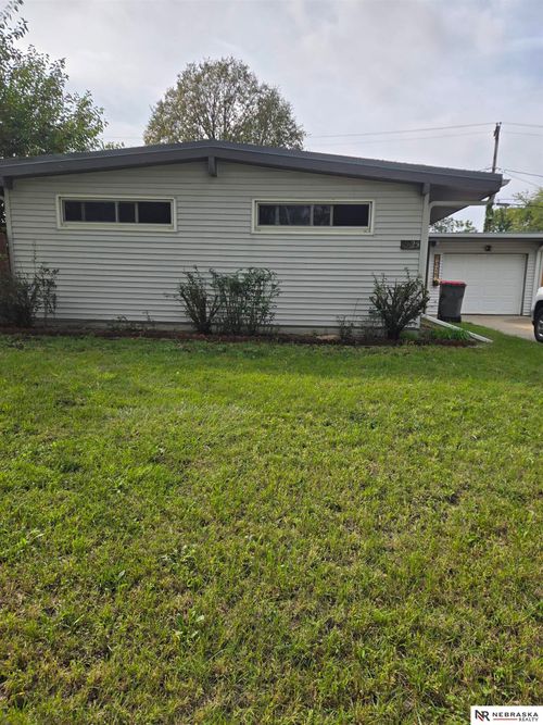 5025 Colfax Avenue, Lincoln, NE, 68504 | Card Image