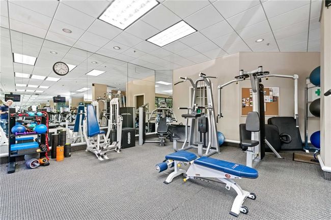 APT-6A - 2660 Peachtree Rd Nw, Condo with 2 bedrooms, 2 bathrooms and 2 parking in Atlanta GA | Image 34
