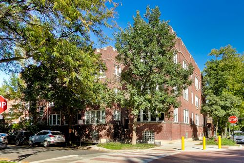 2s-5853 N Glenwood Ave, Chicago, IL, 60660-5420 | Card Image