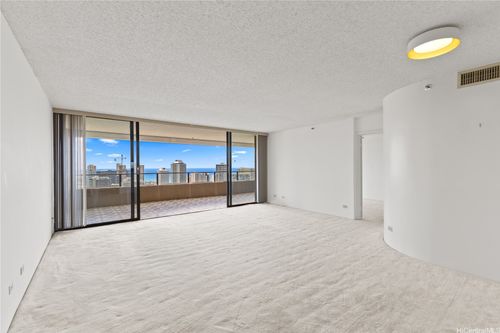 ph4-581 Kamoku St, Honolulu, HI, 96826-5250 | Card Image