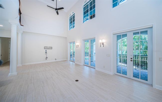 147 Bay Point Dr Ne, House other with 4 bedrooms, 4 bathrooms and null parking in St Petersburg FL | Image 11