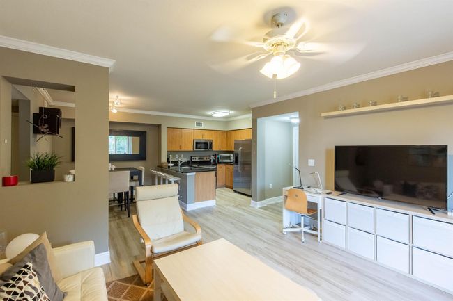 APT-201 - 6559 Emerald Dunes Dr, Condo with 3 bedrooms, 2 bathrooms and null parking in West Palm Beach FL | Image 6