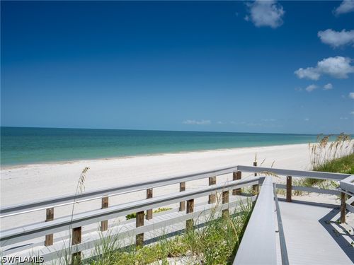 207-4255 Gulf Shore Blvd N, NAPLES, FL, 34103-2226 | Card Image