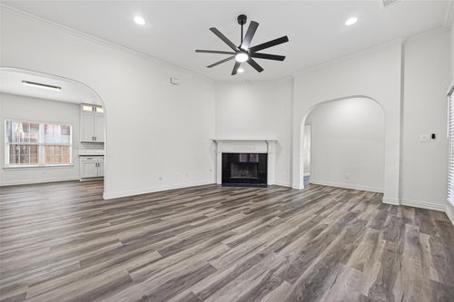 5905 Sawyer Dr, Pearland, TX, 77581-8919 | Card Image