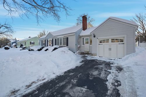 8 Flint St, Chelmsford, MA, 01824-2207 | Card Image
