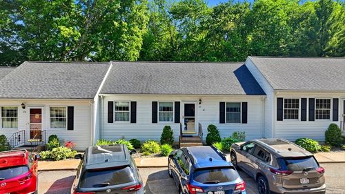 33-33 Rosewood Ln, Southwick, MA, 01077-9343 | Card Image