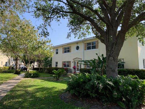 3-723 Ne 91st St, Miami Shores, FL, 33138-3243 | Card Image