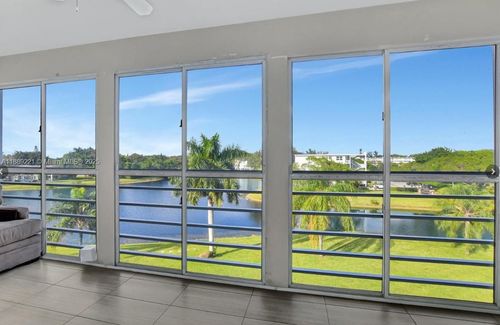 4008-4008 Oakridge A, Deerfield Beach, FL, 33442-1955 | Card Image