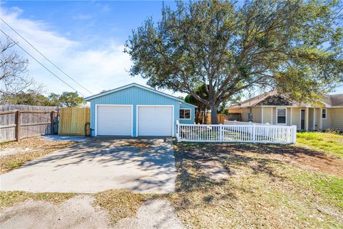 2001 Sunnycrest St, Corpus Christi, TX, 78418-5347 | Card Image