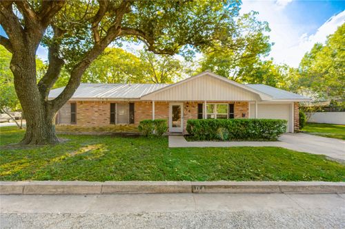 114 Wood St, Navasota, TX, 77868-3659 | Card Image