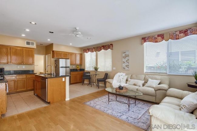 13837 Fontanelle Pl, House other with 3 bedrooms, 3 bathrooms and 4 parking in San Diego CA | Image 6