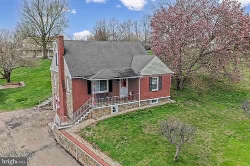 253 N Guernsey Rd, WEST GROVE, PA, 19390-1028 | Card Image