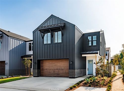 18009 Roch Ct, Fountain Valley, CA, 92708-5548 | Card Image