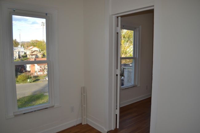307 2 Nd St, House other with 4 bedrooms, 2 bathrooms and null parking in SHENANDOAH VA | Image 29