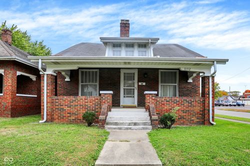 1132 Chestnut St, Columbus, IN, 47201-5881 | Card Image