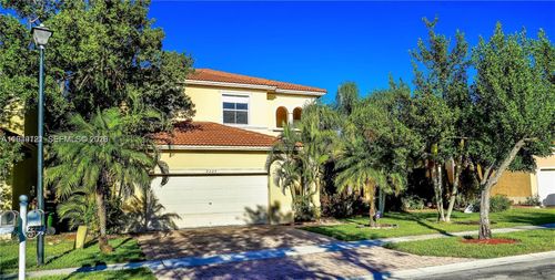 0-2227 Portofino Ave, HOMESTEAD, FL, 33033-5167 | Card Image