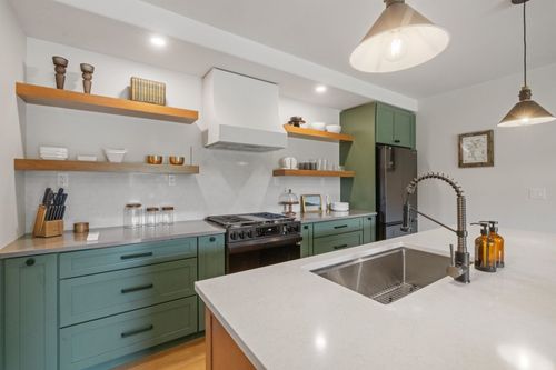2-70 Greystone Ln, Newbury, NH, 03255-6226 | Card Image