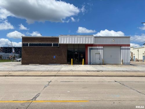 312 17th St, Bettendorf, IA, 52722-4963 | Card Image