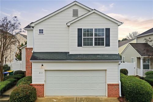 217 Hiawassee Dr, Woodstock, GA, 30188-7839 | Card Image